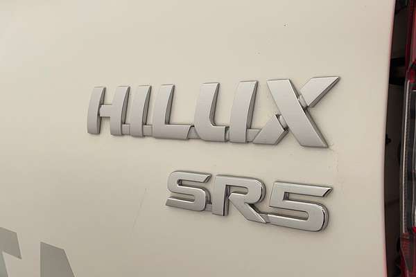 2022 Toyota Hilux SR5 GUN126R 4X4
