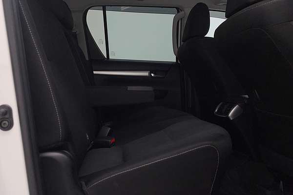 2022 Toyota Hilux SR5 GUN126R 4X4