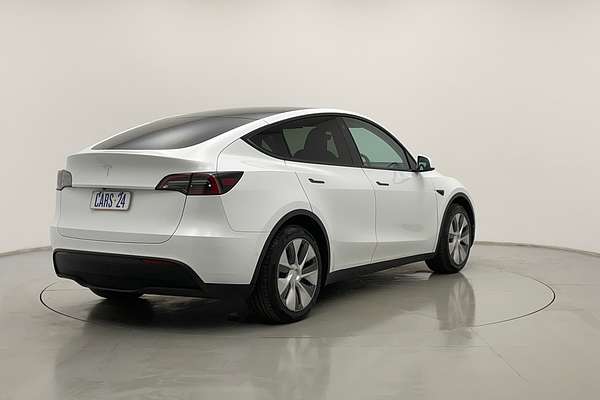 2023 Tesla Model Y Rear-Wheel Drive