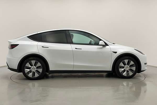 2023 Tesla Model Y Rear-Wheel Drive