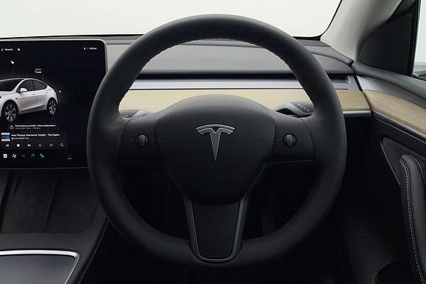 2023 Tesla Model Y Rear-Wheel Drive