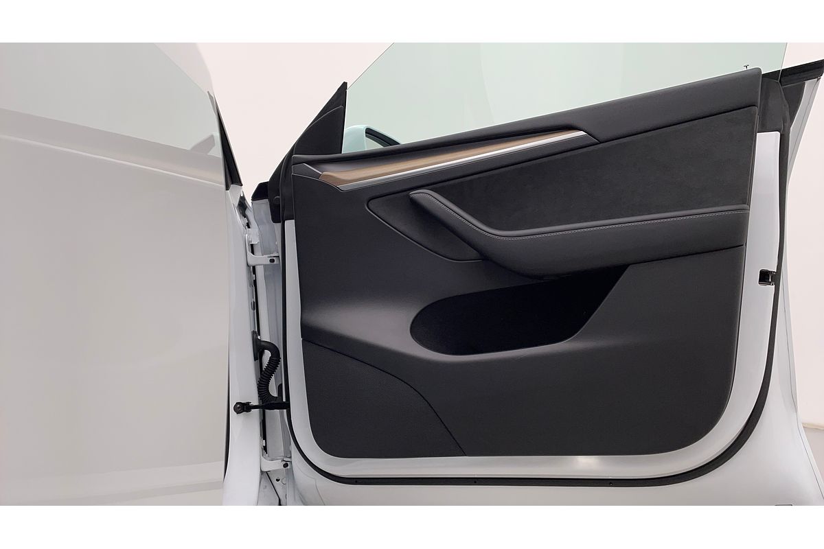 2023 Tesla Model Y Rear-Wheel Drive