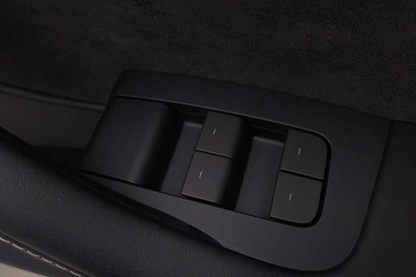 2023 Tesla Model Y Rear-Wheel Drive