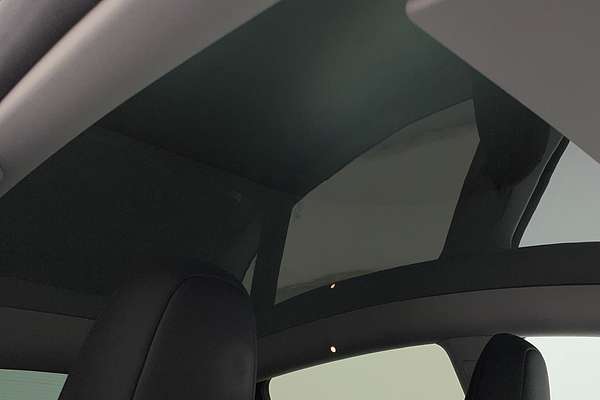 2023 Tesla Model Y Rear-Wheel Drive