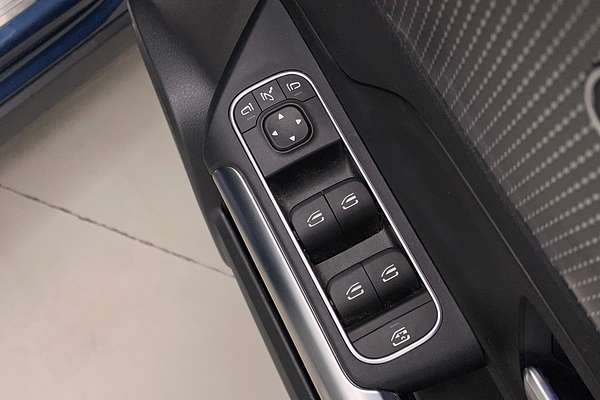 2022 Mercedes-Benz GLA-Class GLA200 H247