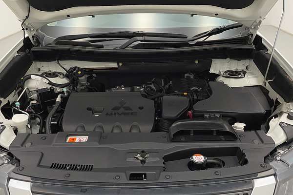 2019 Mitsubishi Outlander Exceed ZL