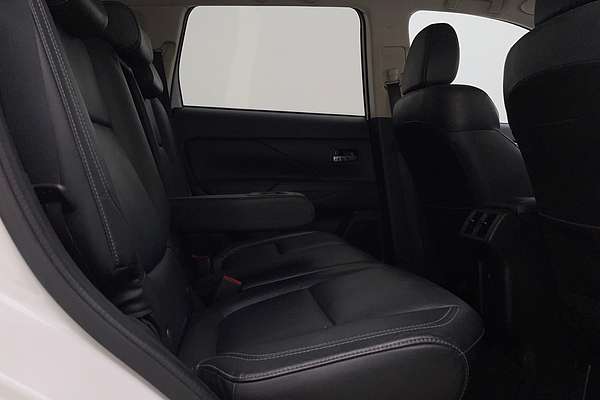 2019 Mitsubishi Outlander Exceed ZL