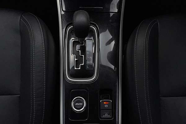 2019 Mitsubishi Outlander Exceed ZL