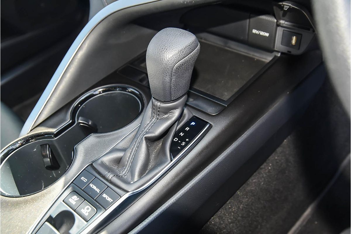 2022 Toyota Camry Ascent AXVH70R