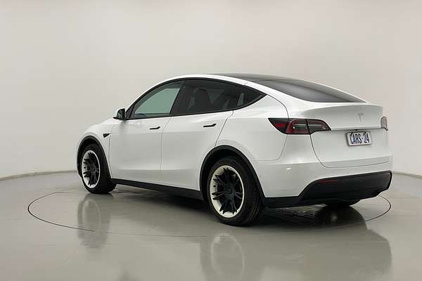 2022 Tesla Model Y Rear-Wheel Drive