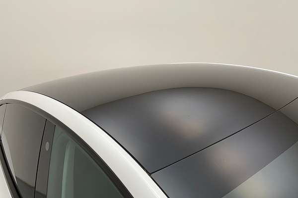 2022 Tesla Model Y Rear-Wheel Drive