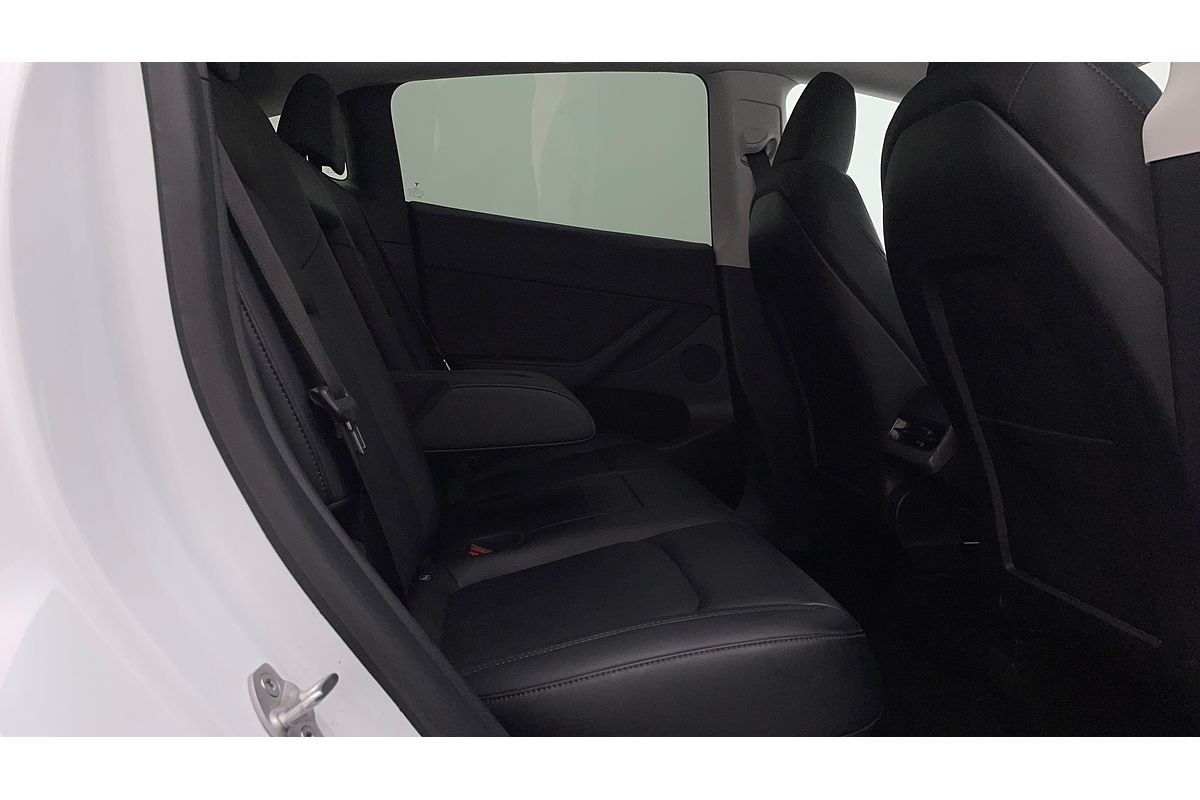 2022 Tesla Model Y Rear-Wheel Drive