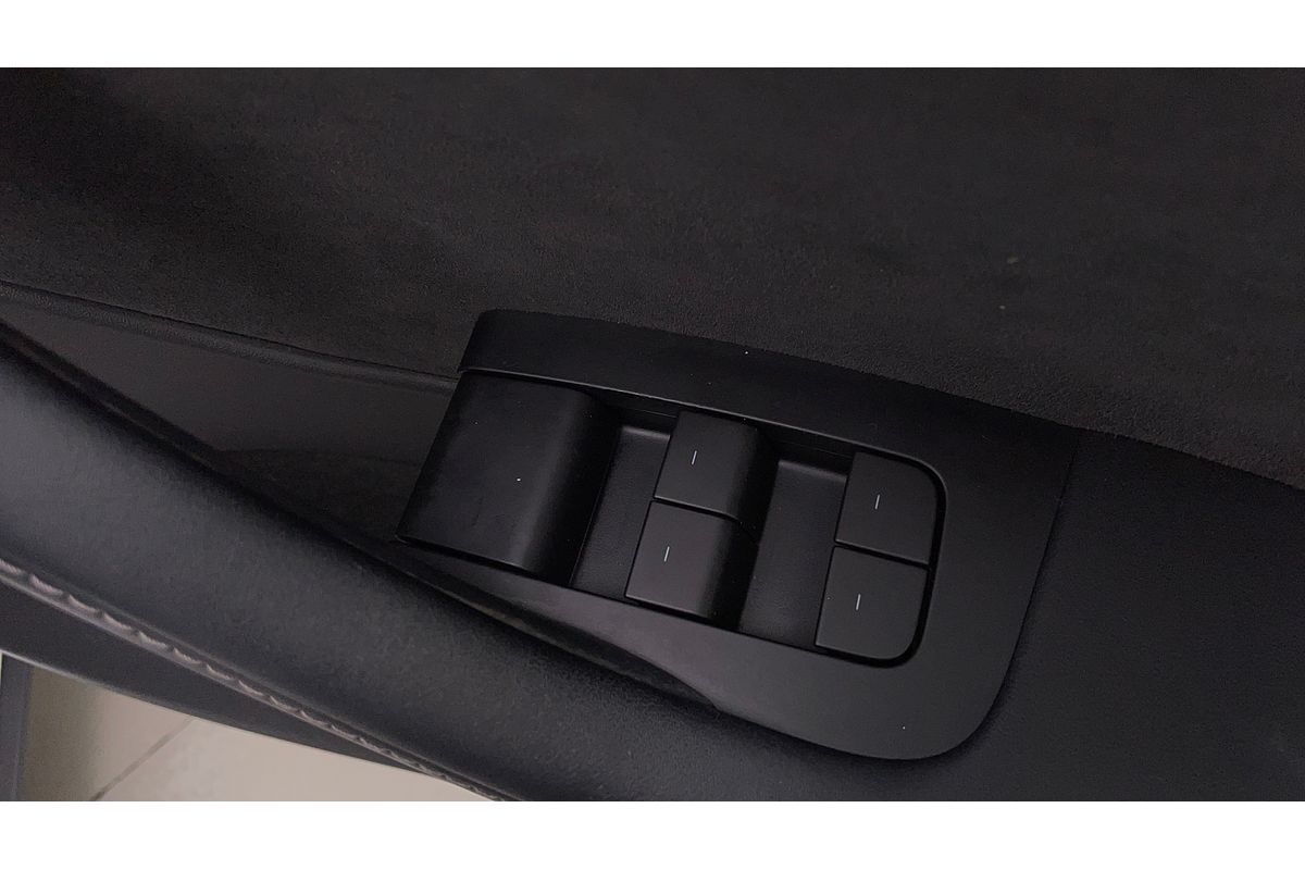 2022 Tesla Model Y Rear-Wheel Drive