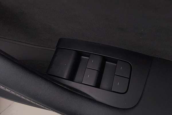 2022 Tesla Model Y Rear-Wheel Drive