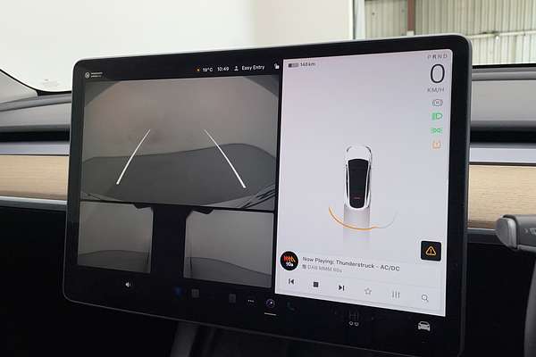 2022 Tesla Model Y Rear-Wheel Drive