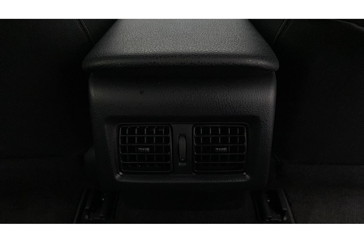 2024 Toyota Camry Ascent AXVH70R