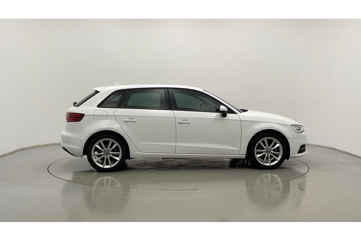 2016 Audi A3 Attraction 8V