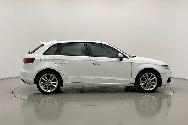 2016 Audi A3 Attraction 8V