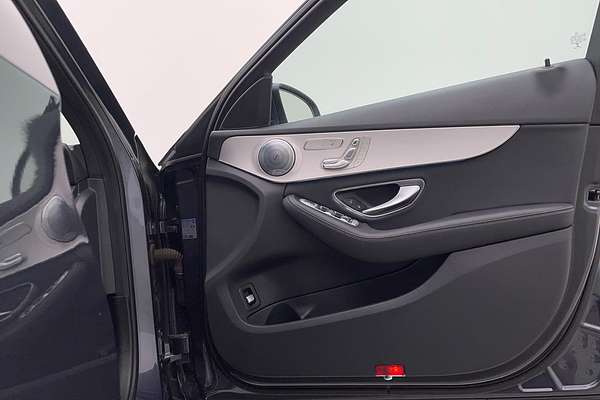 2016 Mercedes-Benz C-Class C200 W205