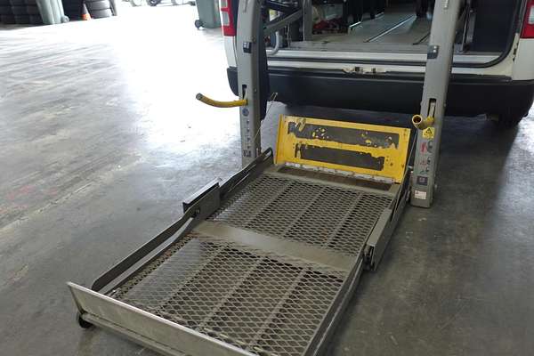 2015 Toyota Hiace Commuter KDH223R ELWB High Roof