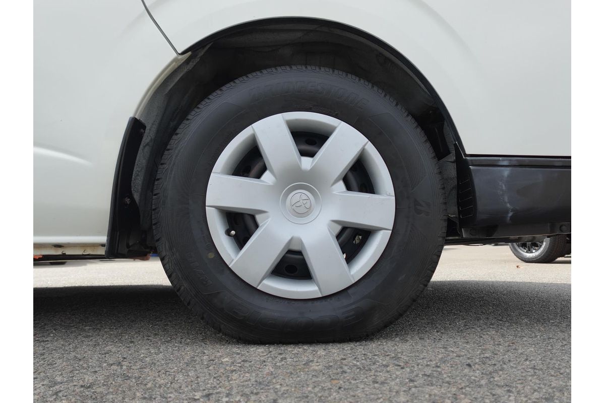 2015 Toyota Hiace Commuter KDH223R ELWB High Roof