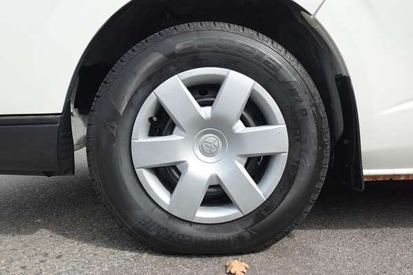2015 Toyota Hiace Commuter KDH223R