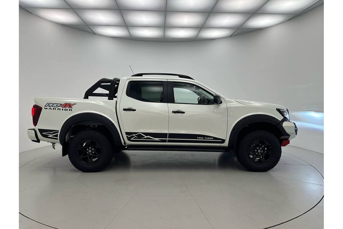 Nissan NAVARA 4X4 2.3 DSL AUTO DC P4X WARRIOR