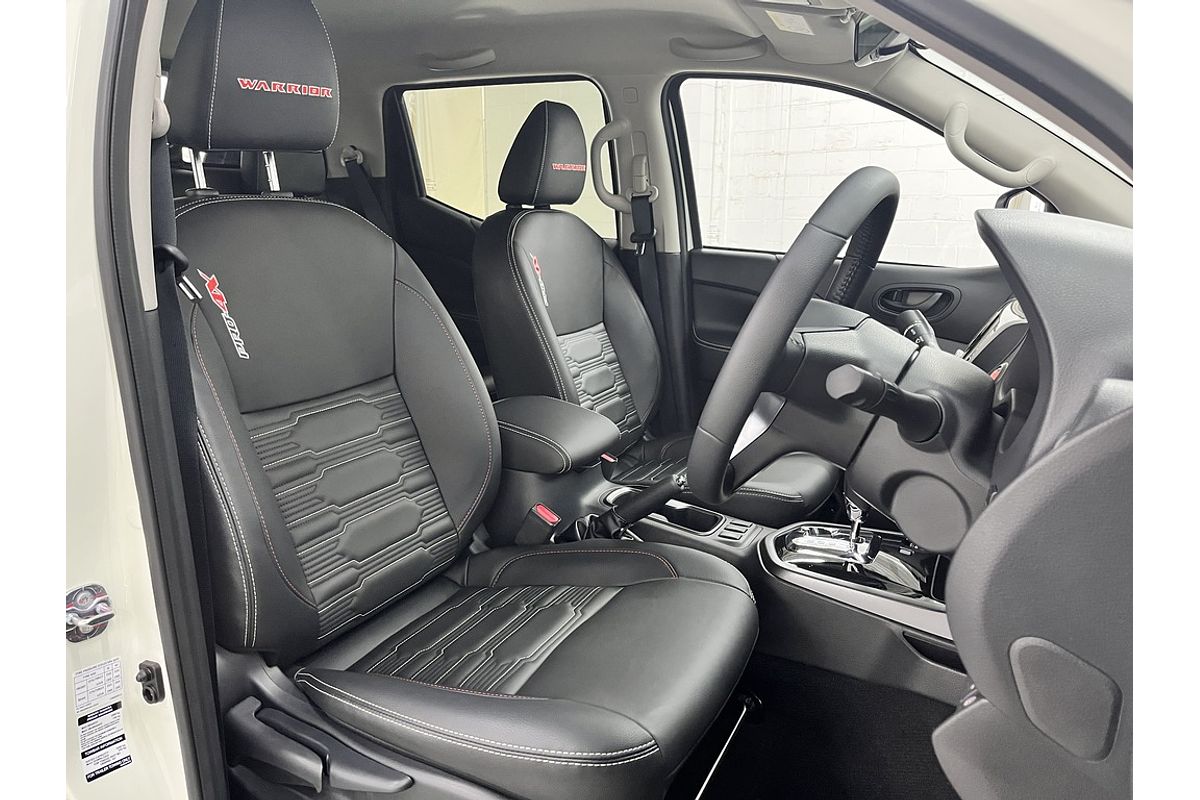 Nissan NAVARA 4X4 2.3 DSL AUTO DC P4X WARRIOR