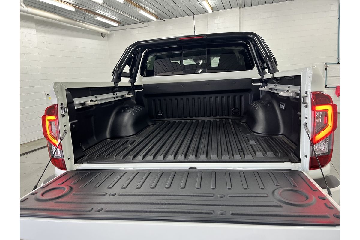 Nissan NAVARA 4X4 2.3 DSL AUTO DC P4X WARRIOR