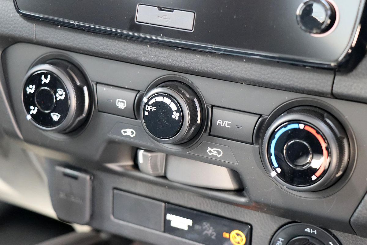 2024 Mazda BT-50 XT TF 4X4