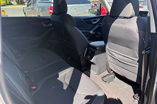 2019 Subaru Forester 2.5i Premium S5