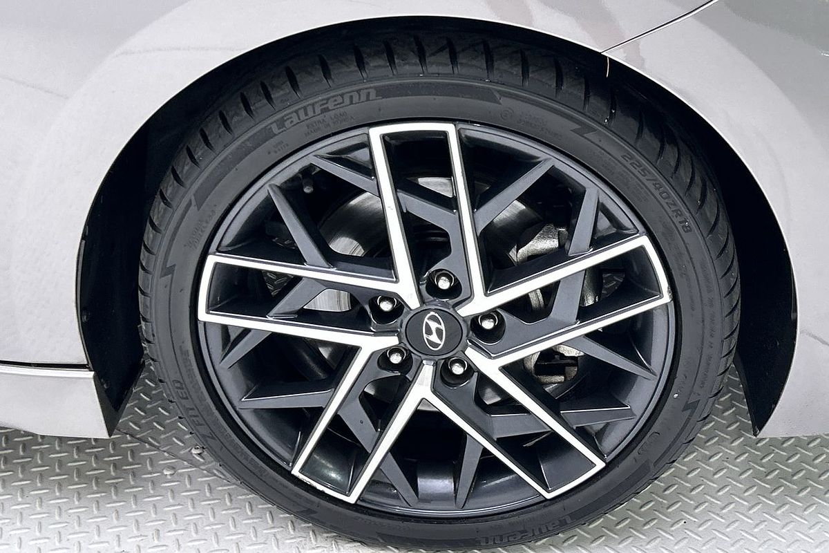 2019 Hyundai Elantra Sport Premium AD.2