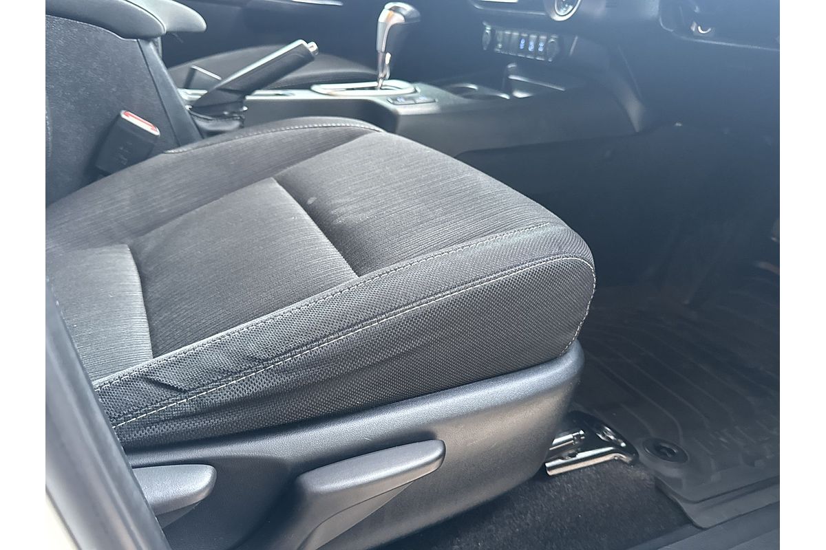 2017 Toyota Hilux SR5 GUN126R 4X4