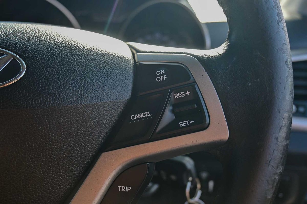 2012 Hyundai Veloster + FS