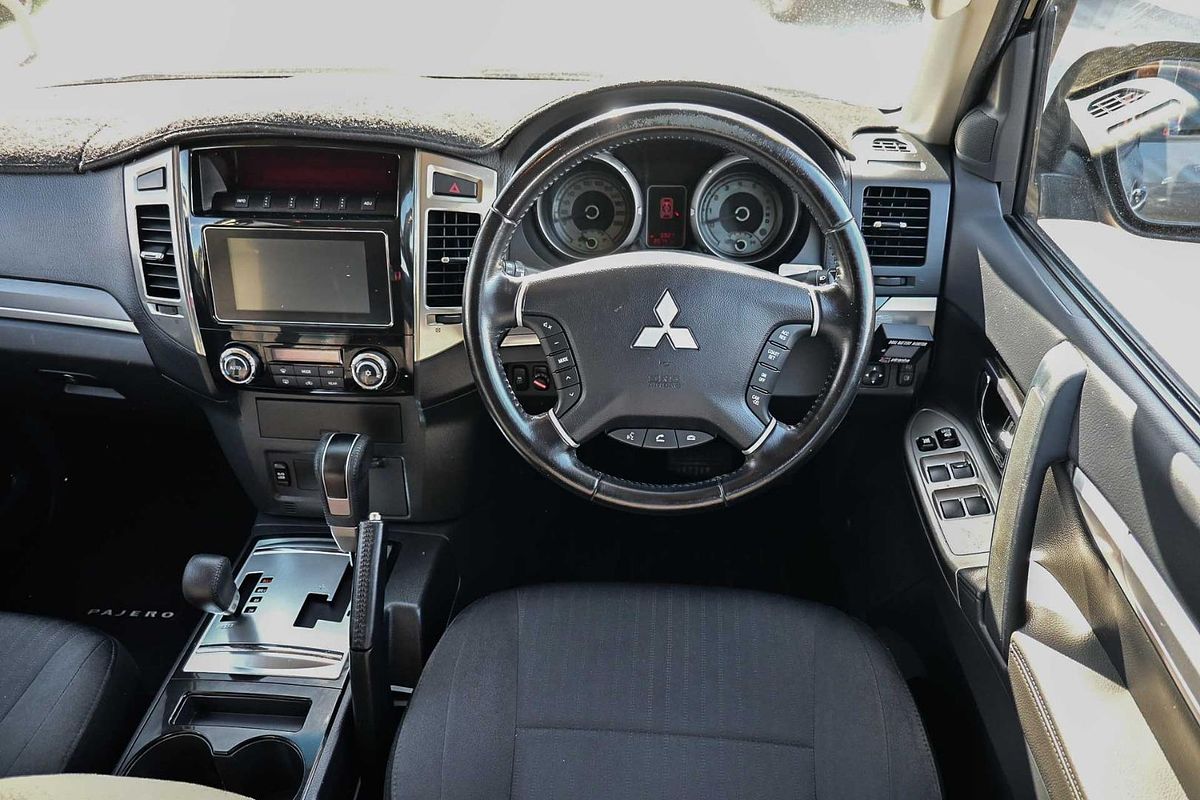 2018 Mitsubishi Pajero GLX NX