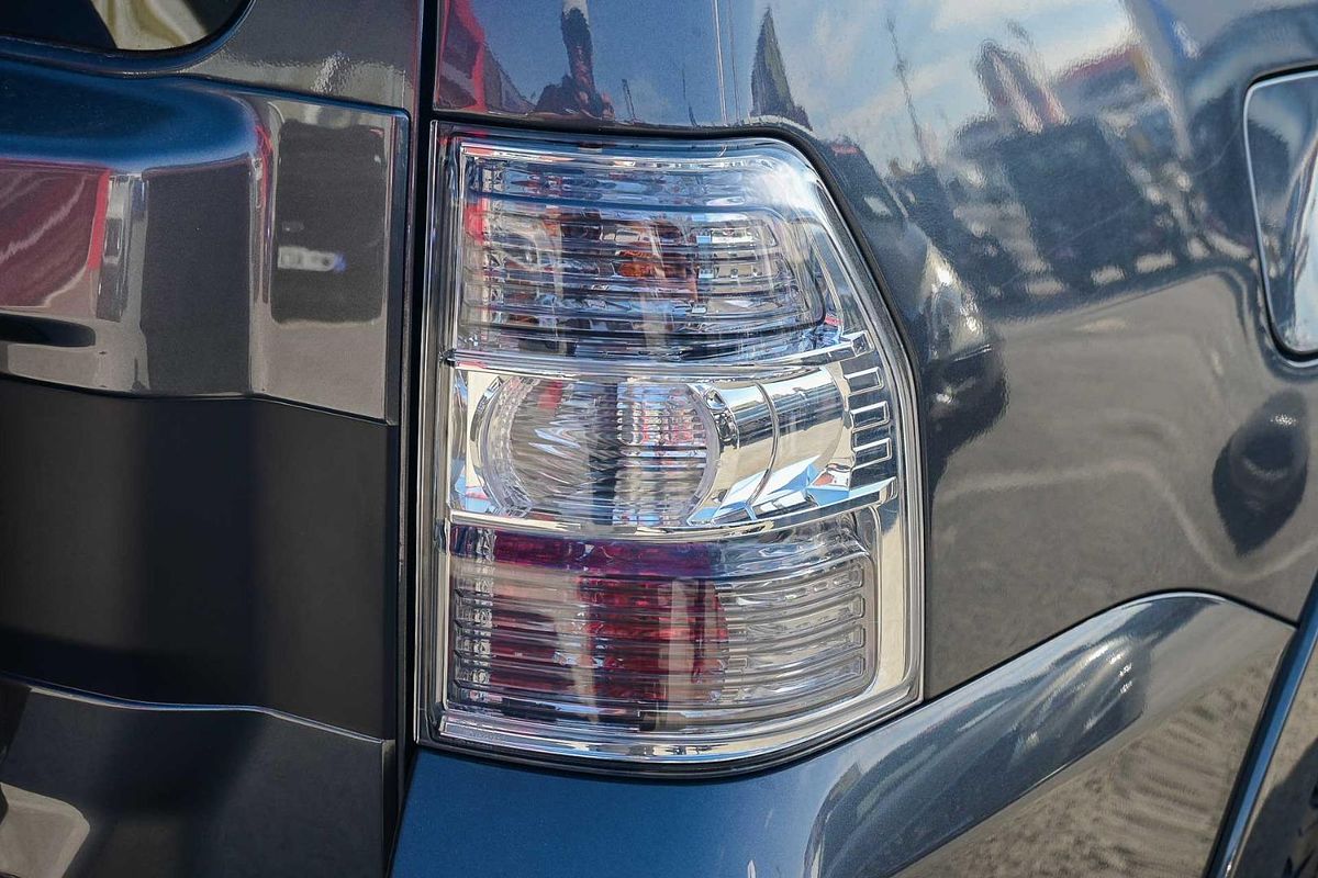 2018 Mitsubishi Pajero GLX NX