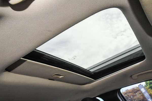 2012 Jeep Grand Cherokee Laredo WK