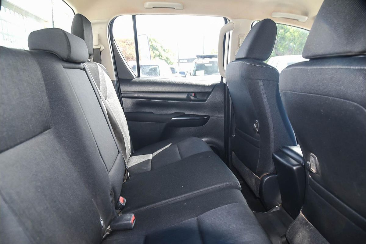 2019 Toyota Hilux SR GUN126R 4X4