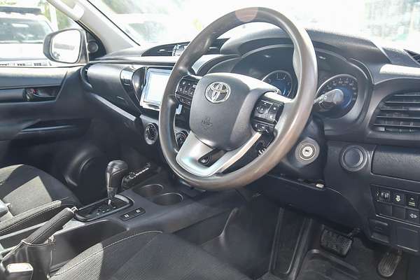2020 Toyota Hilux SR GUN126R 4X4