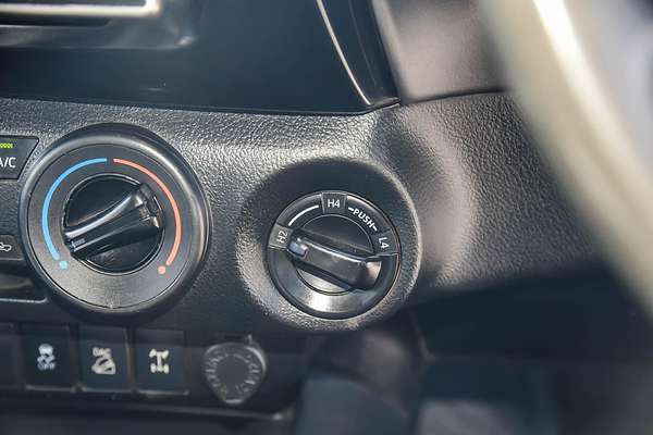 2019 Toyota Hilux SR GUN126R 4X4