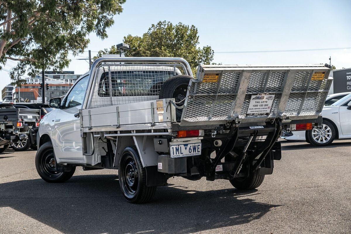 2018 Toyota Hilux Workmate TGN121R MY17 Rear Wheel Drive