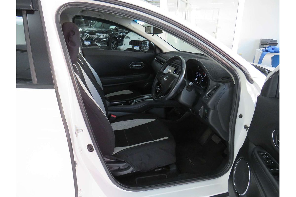 2016 Honda HR-V VTi-S
