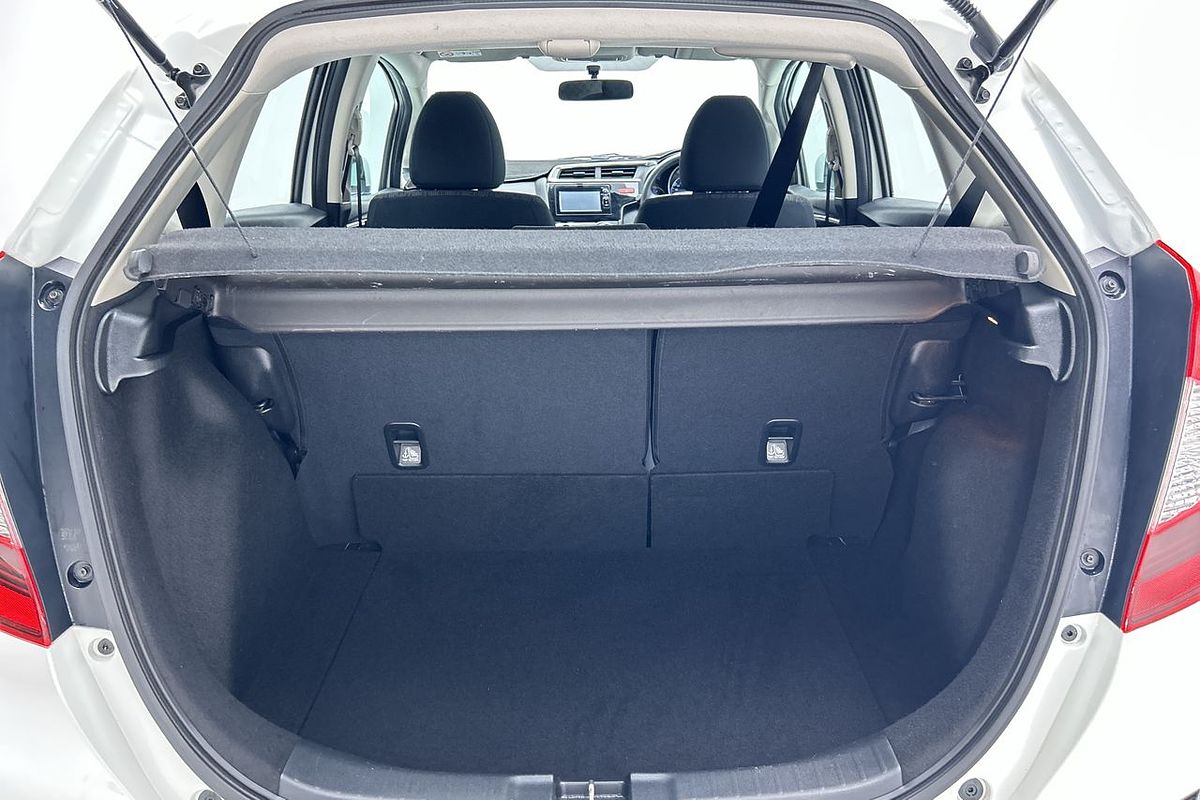 2016 Honda Jazz VTi GF