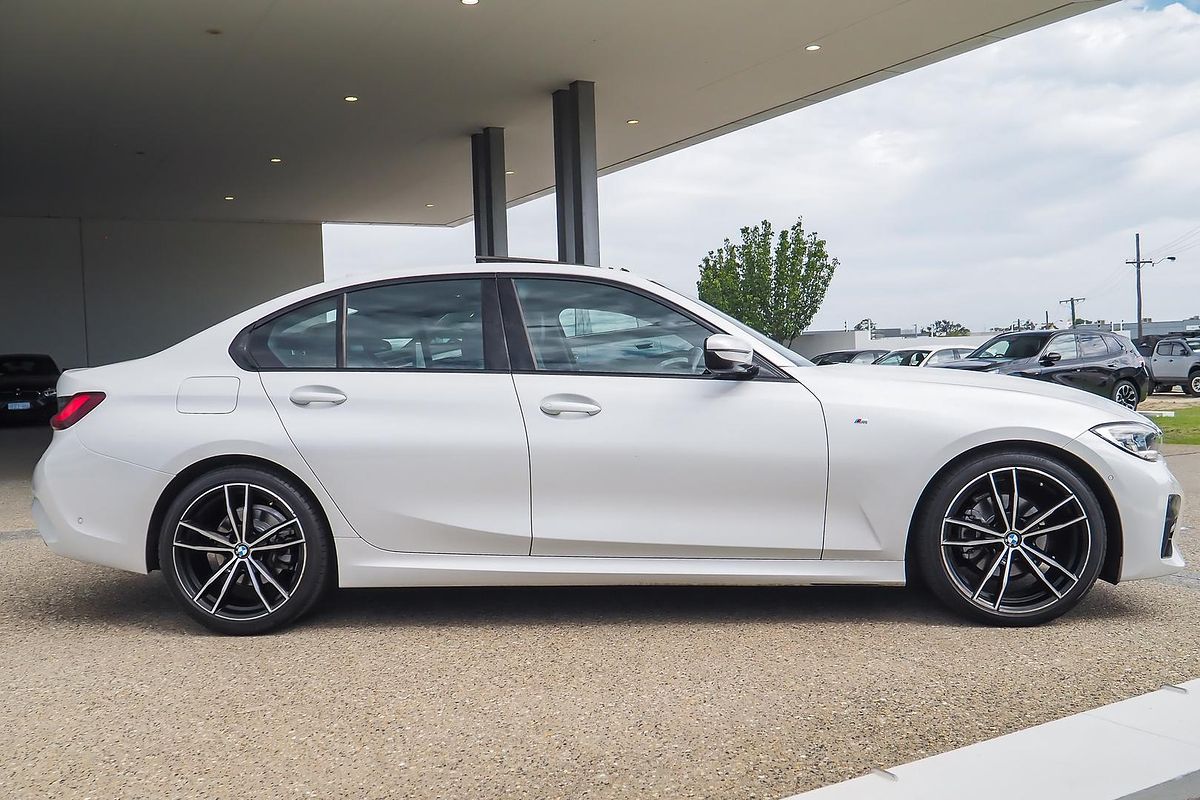 2022 BMW 3 Series 320i Sport Collection G20