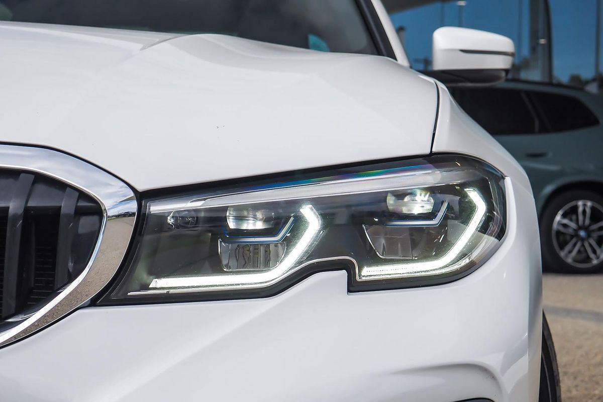 2022 BMW 3 Series 320i Sport Collection G20