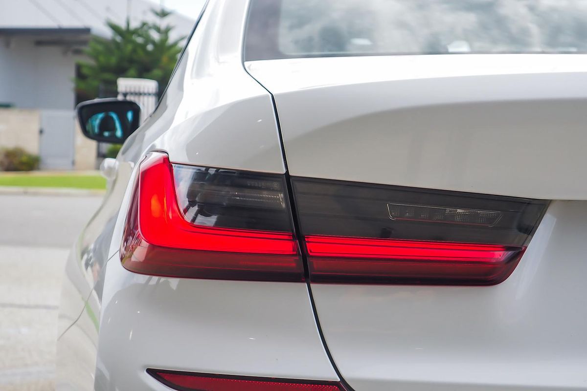2022 BMW 3 Series 320i Sport Collection G20