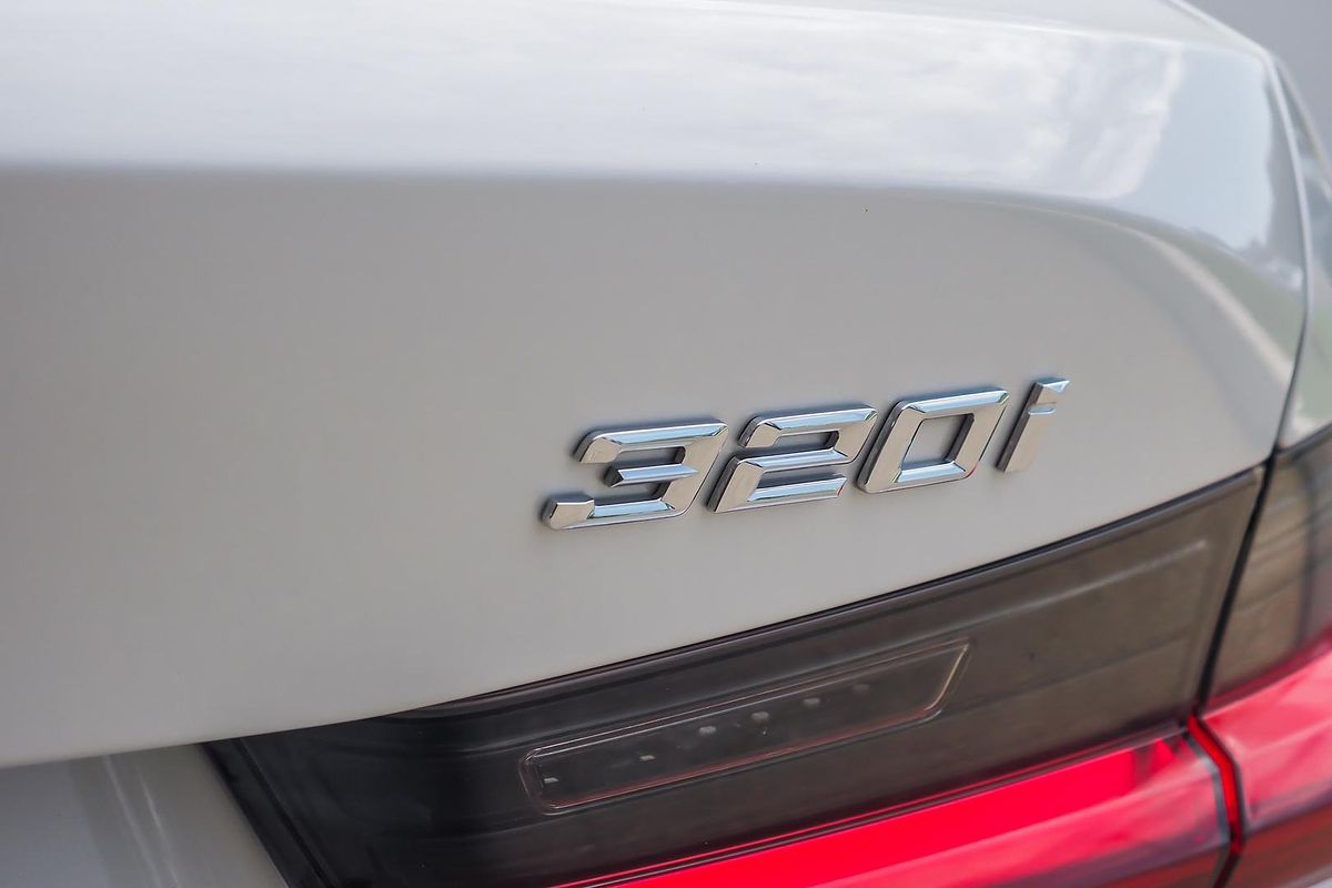 2022 BMW 3 Series 320i Sport Collection G20