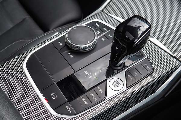 2022 BMW 3 Series 320i Sport Collection G20
