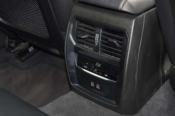 2022 BMW 3 Series 320i Sport Collection G20