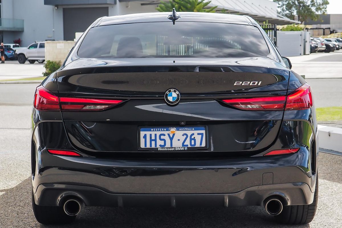 2022 BMW 2 Series 220i M Sport F44